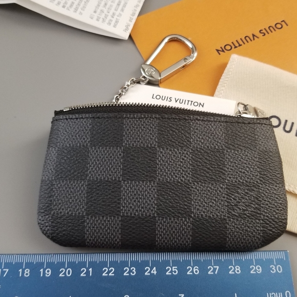 LOUIS VUITTON Key pouch cleft Graphite print/ NWT - Picture 12 of 16